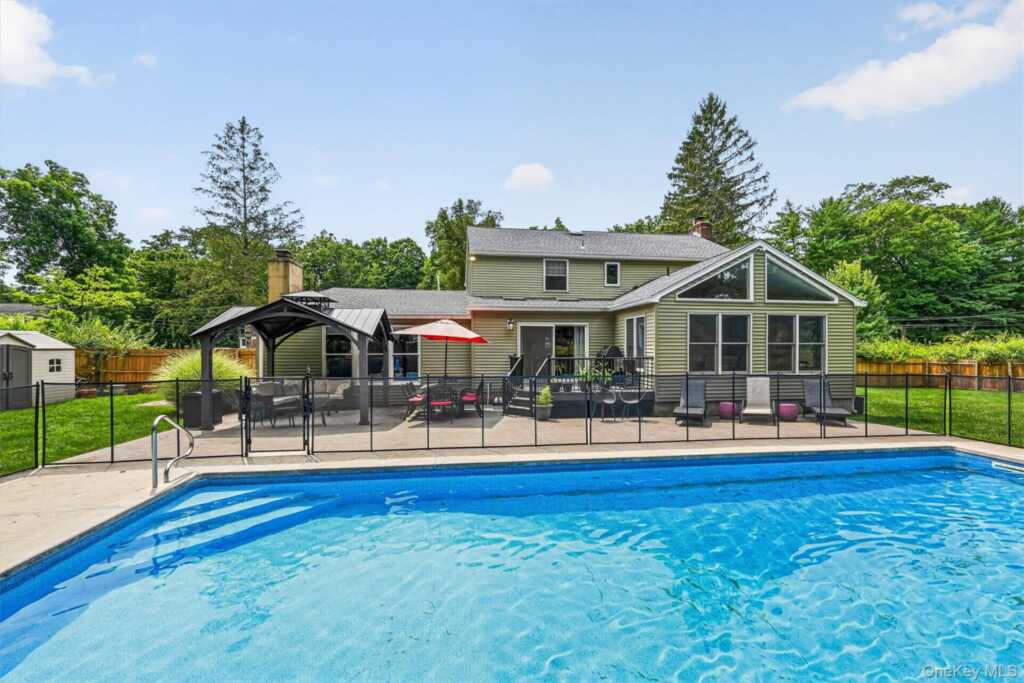 3 Kevin Drive, Suffern, NY 10901 - Photo 6 of 49