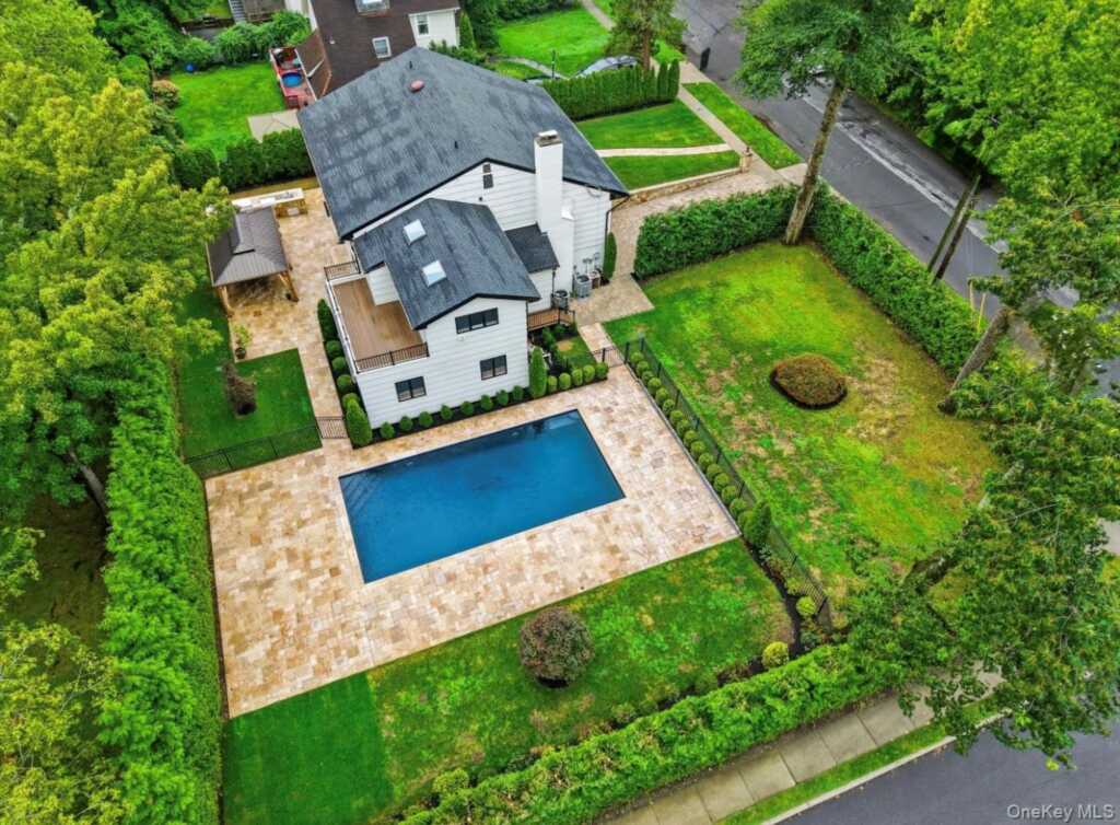 87 Woodlawn Avenue, New Rochelle, NY 10804 - Photo 34 of 36