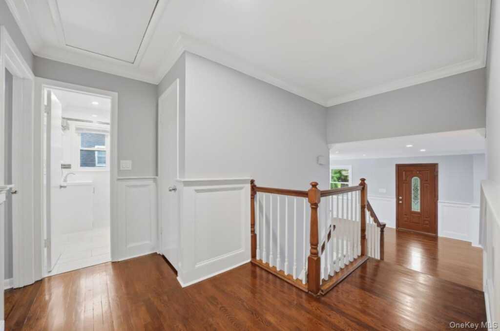 87 Woodlawn Avenue, New Rochelle, NY 10804 - Photo 9 of 36