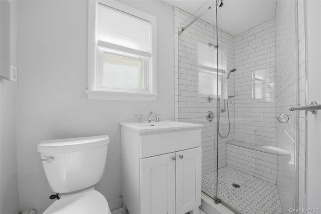 315 Sickles Avenue, New Rochelle, NY 10801 - Photo 22 of 39