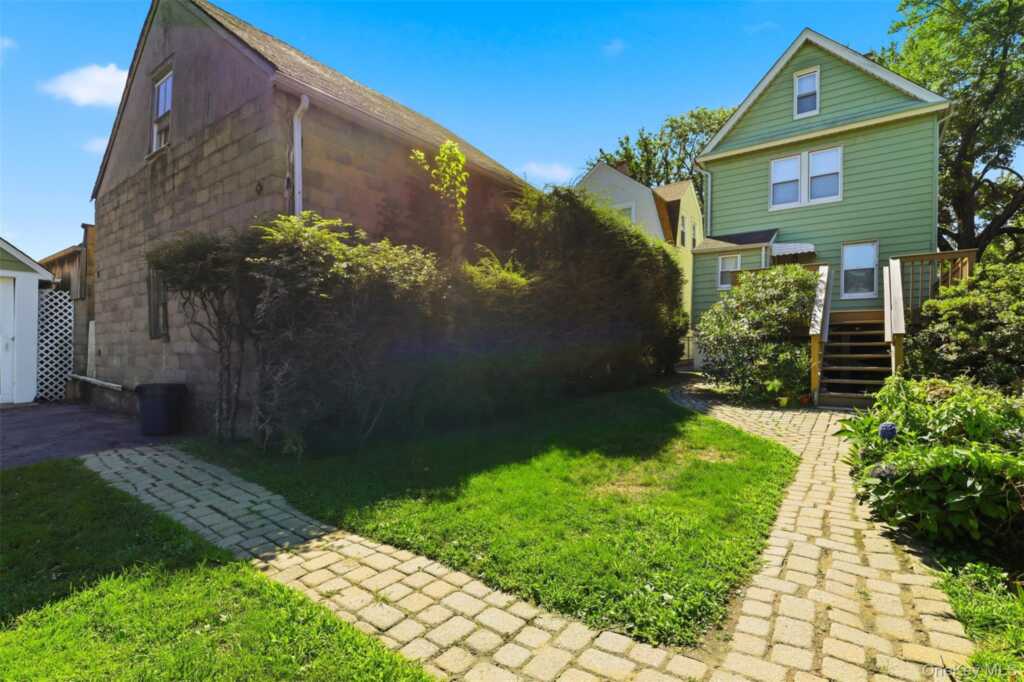 315 Sickles Avenue, New Rochelle, NY 10801 - Photo 35 of 39