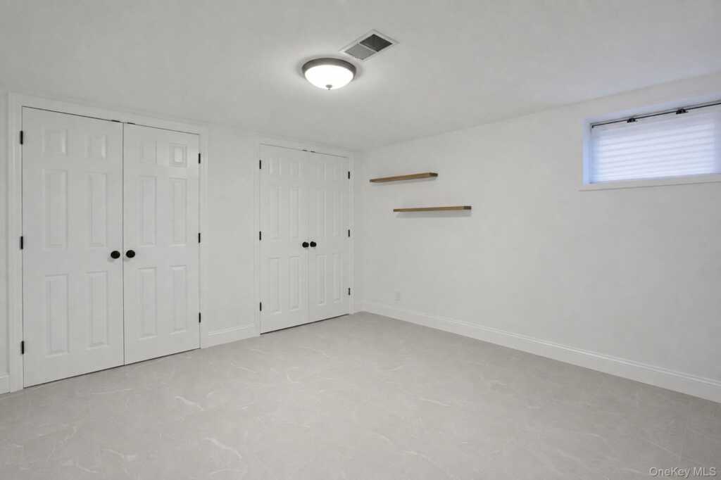 5 Prides Crossing, New City, NY 10956 - Photo 28 of 39