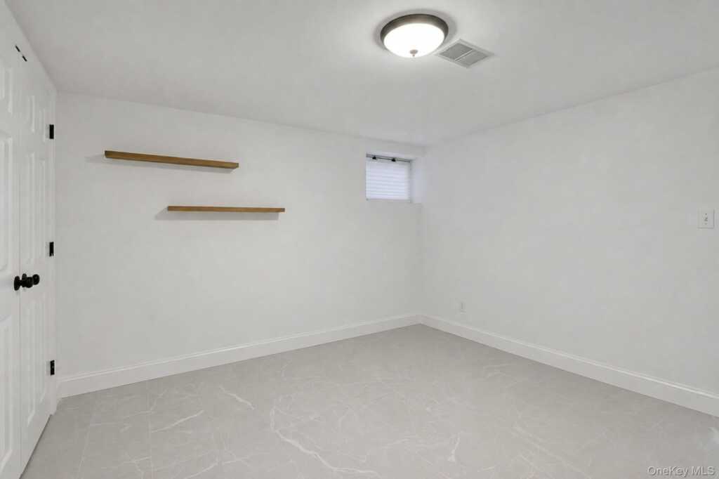 5 Prides Crossing, New City, NY 10956 - Photo 30 of 39