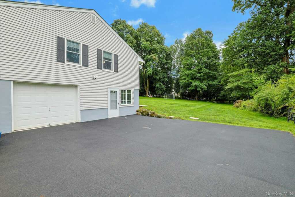 5 Prides Crossing, New City, NY 10956 - Photo 33 of 39