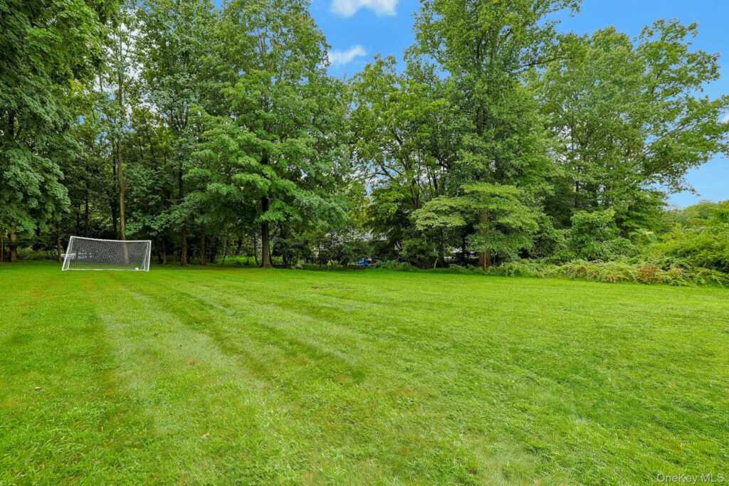 5 Prides Crossing, New City, NY 10956 - Photo 35 of 39
