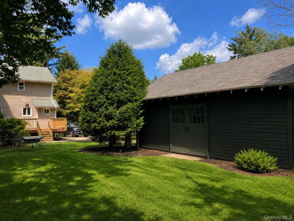 264 Ehrhardt Road, Pearl River, NY 10965 - Photo 20 of 22