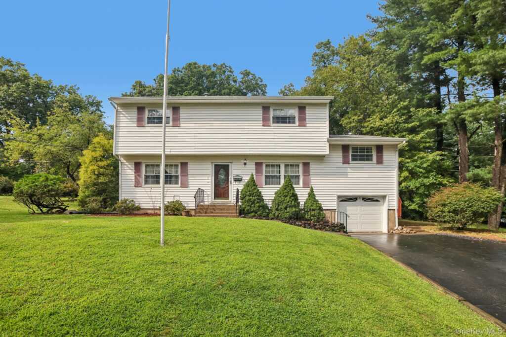 1 Marion Court, New City, NY 10956