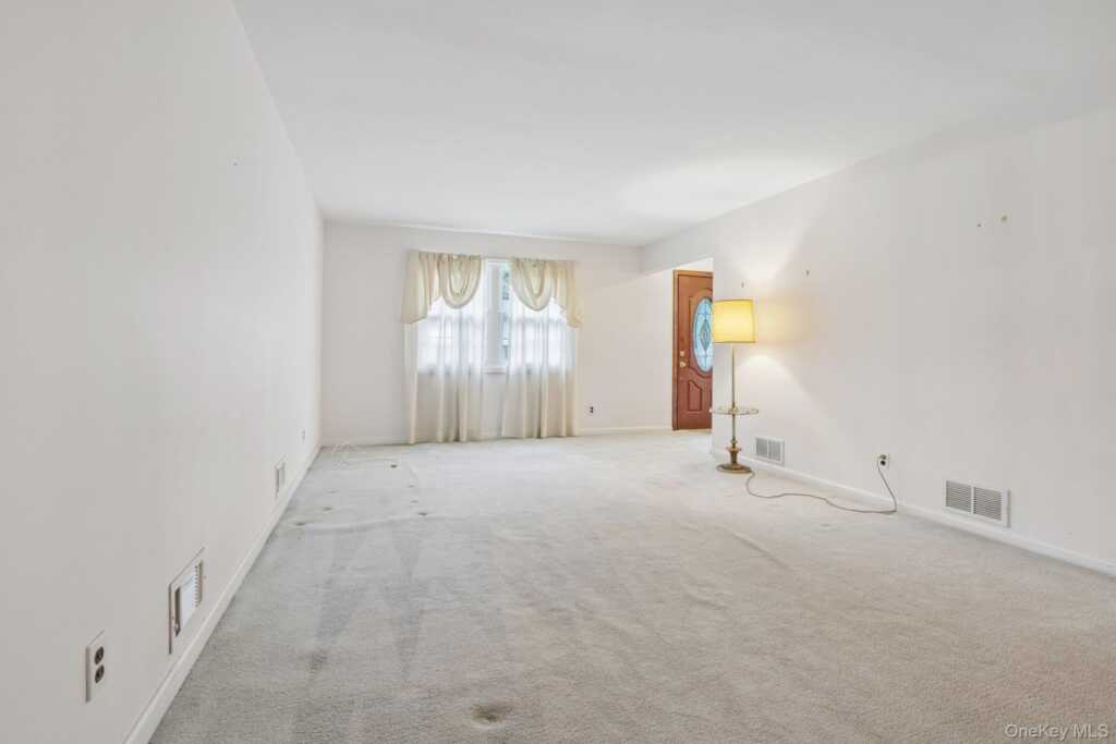 1 Marion Court, New City, NY 10956 - Photo 10 of 44