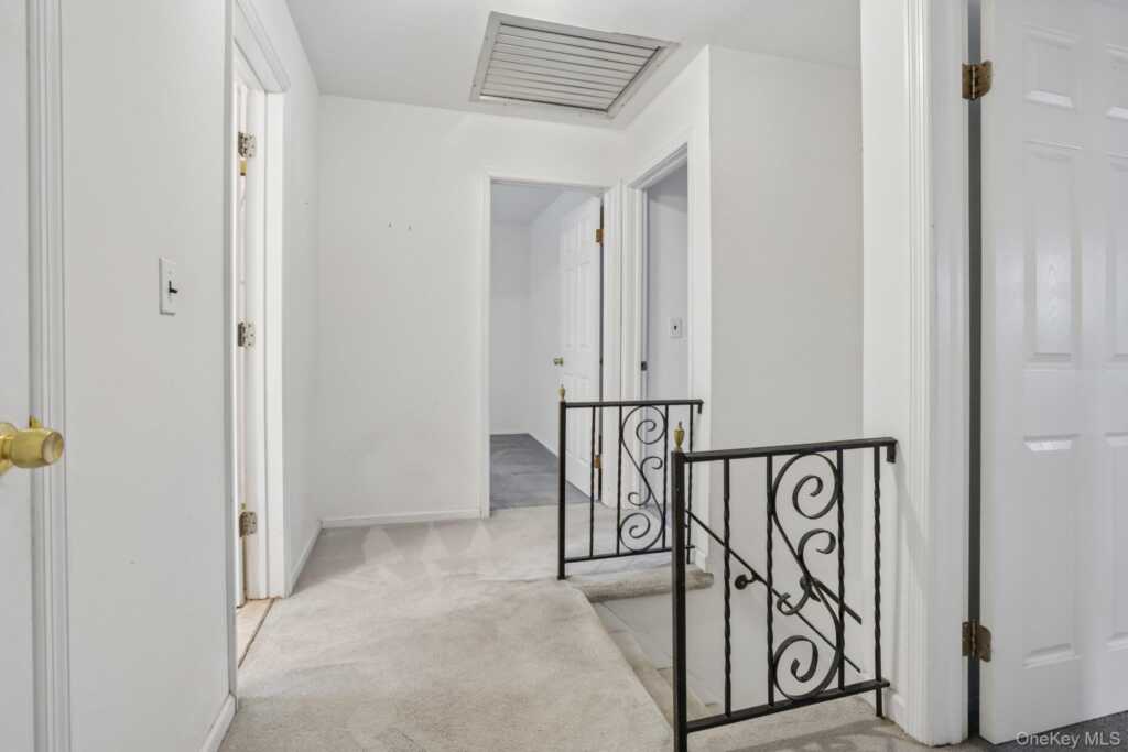 1 Marion Court, New City, NY 10956 - Photo 17 of 44