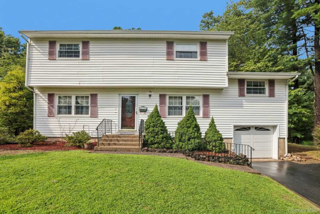 1 Marion Court, New City, NY 10956 - Photo 2 of 44
