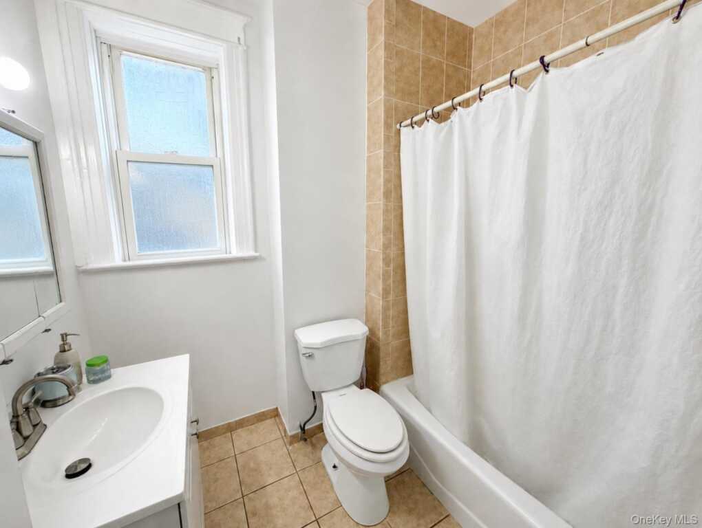 1 Davis Avenue, New Rochelle, NY 10805 - Photo 16 of 22