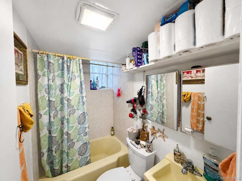 1 Davis Avenue, New Rochelle, NY 10805 - Photo 19 of 22