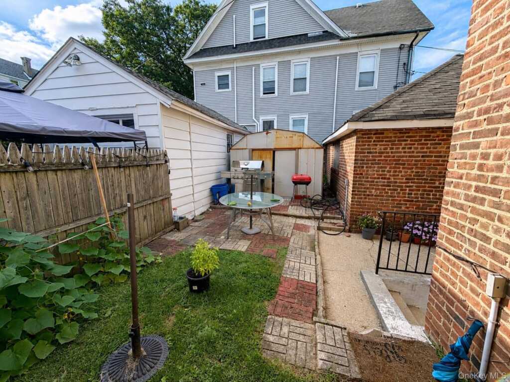 1 Davis Avenue, New Rochelle, NY 10805 - Photo 21 of 22