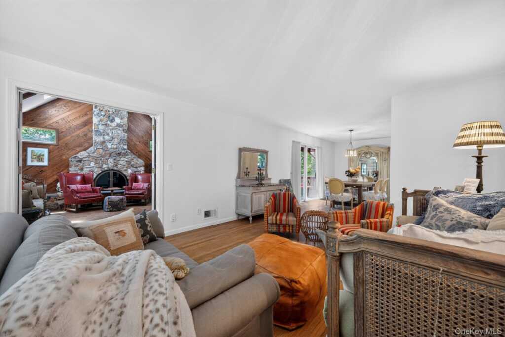 2 Terrace Road, Suffern, NY 10901 - Photo 3 of 19