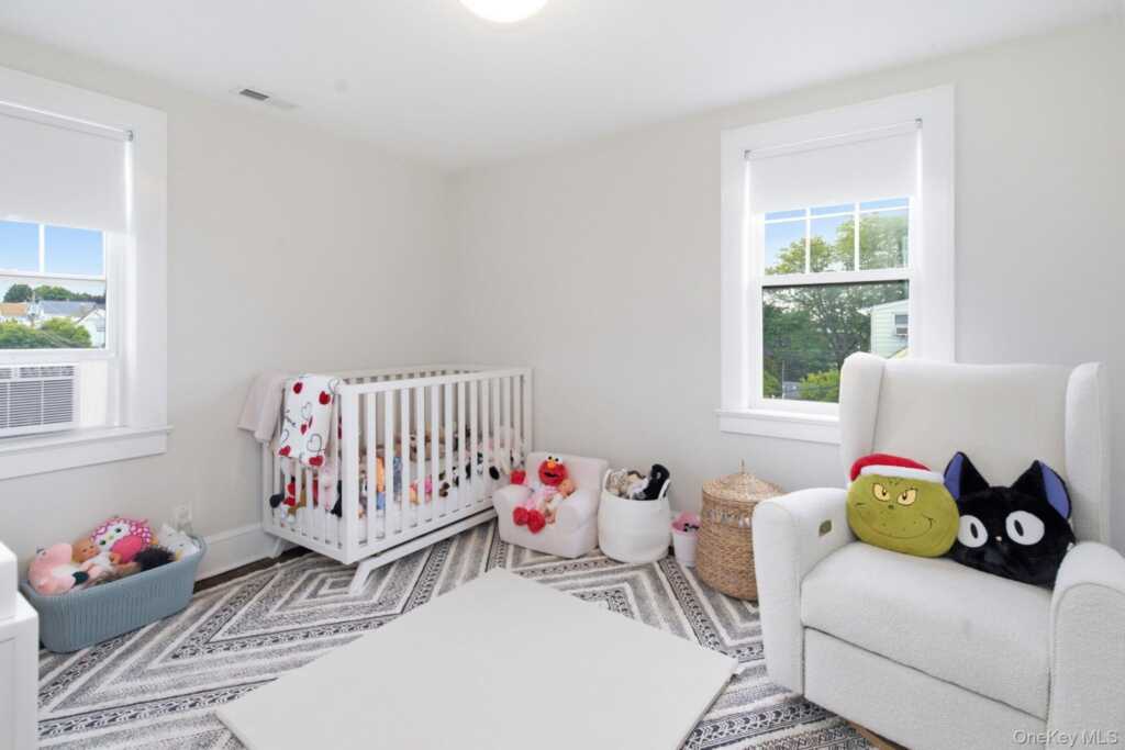 229 S Ridge Street, Rye, NY 10573 - Photo 11 of 23