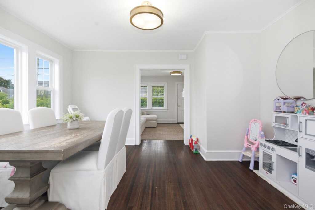 229 S Ridge Street, Rye, NY 10573 - Photo 7 of 23