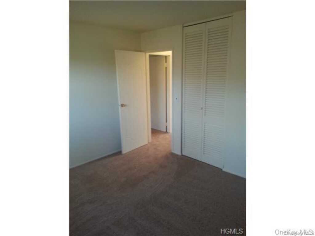 796-800 Brookridge Drive, Unit #55, Valley Cottage, NY 10989 - Photo 4 of 7