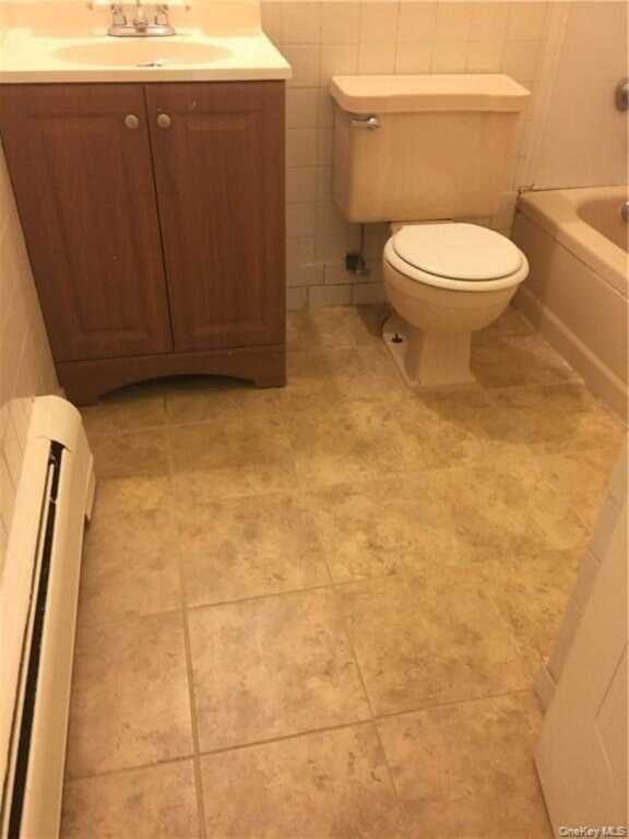 796-800 Brookridge Drive, Unit #55, Valley Cottage, NY 10989 - Photo 6 of 7