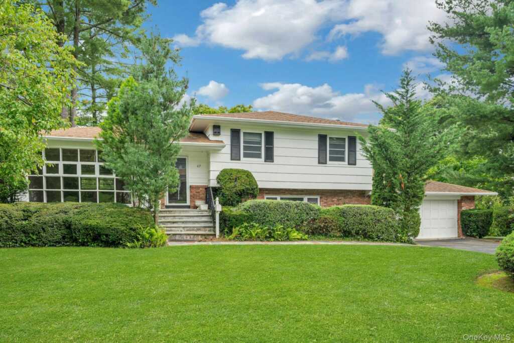 67 Malvern Lane, New Rochelle, NY 10583