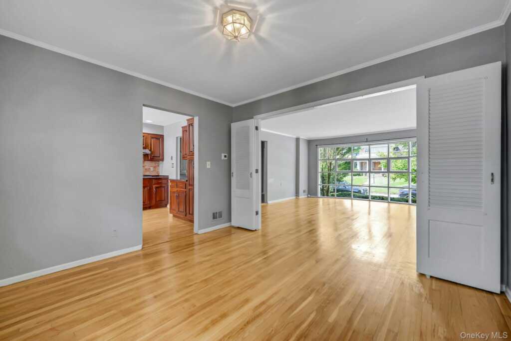 67 Malvern Lane, New Rochelle, NY 10583 - Photo 10 of 30