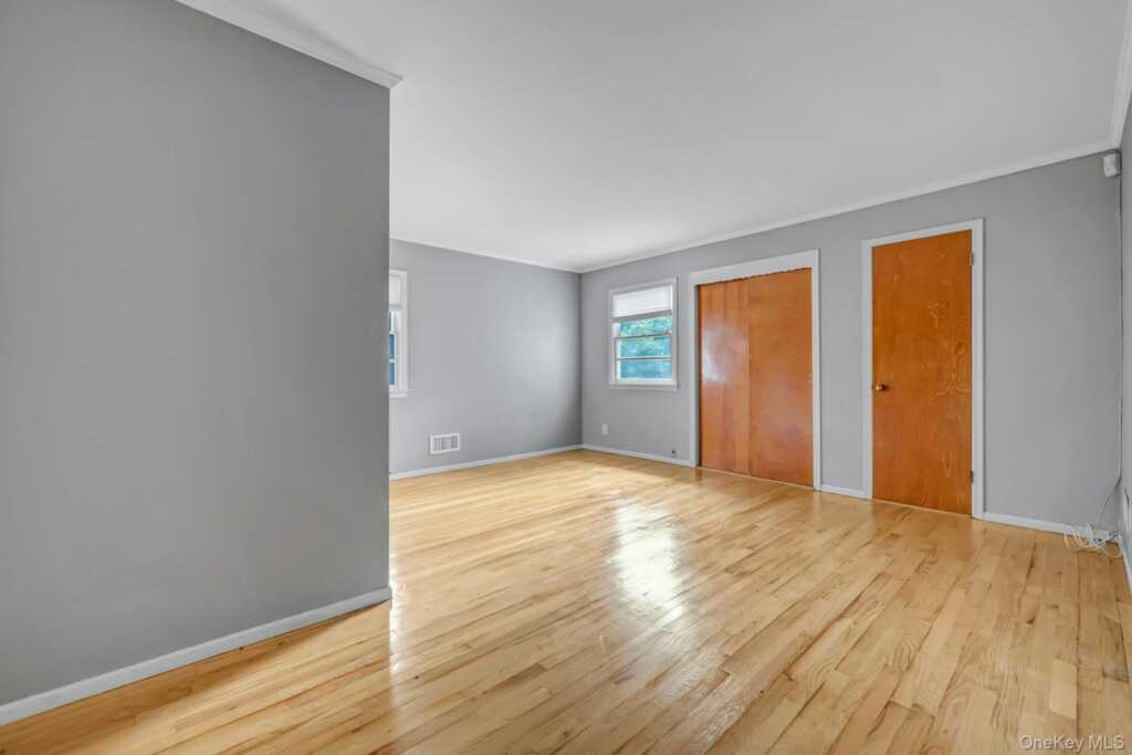67 Malvern Lane, New Rochelle, NY 10583 - Photo 14 of 30