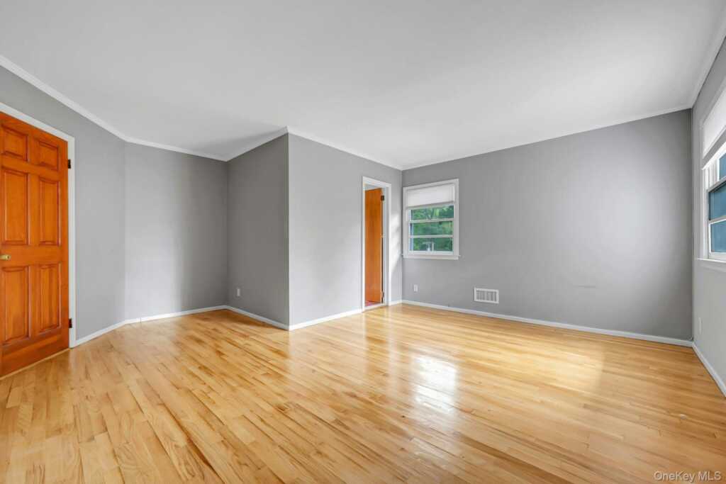 67 Malvern Lane, New Rochelle, NY 10583 - Photo 16 of 30