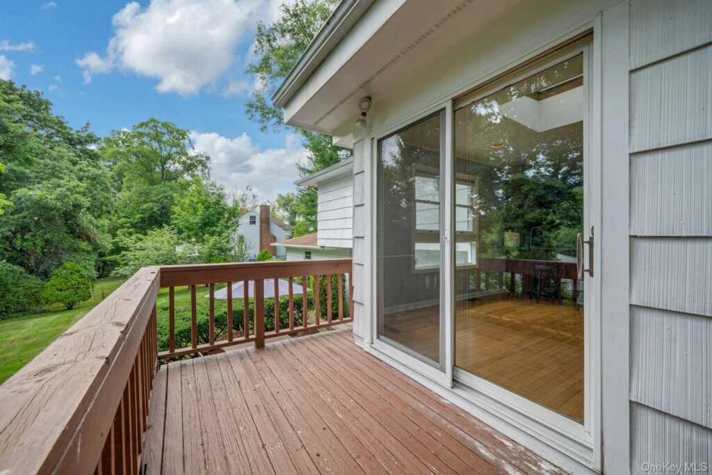 67 Malvern Lane, New Rochelle, NY 10583 - Photo 25 of 30