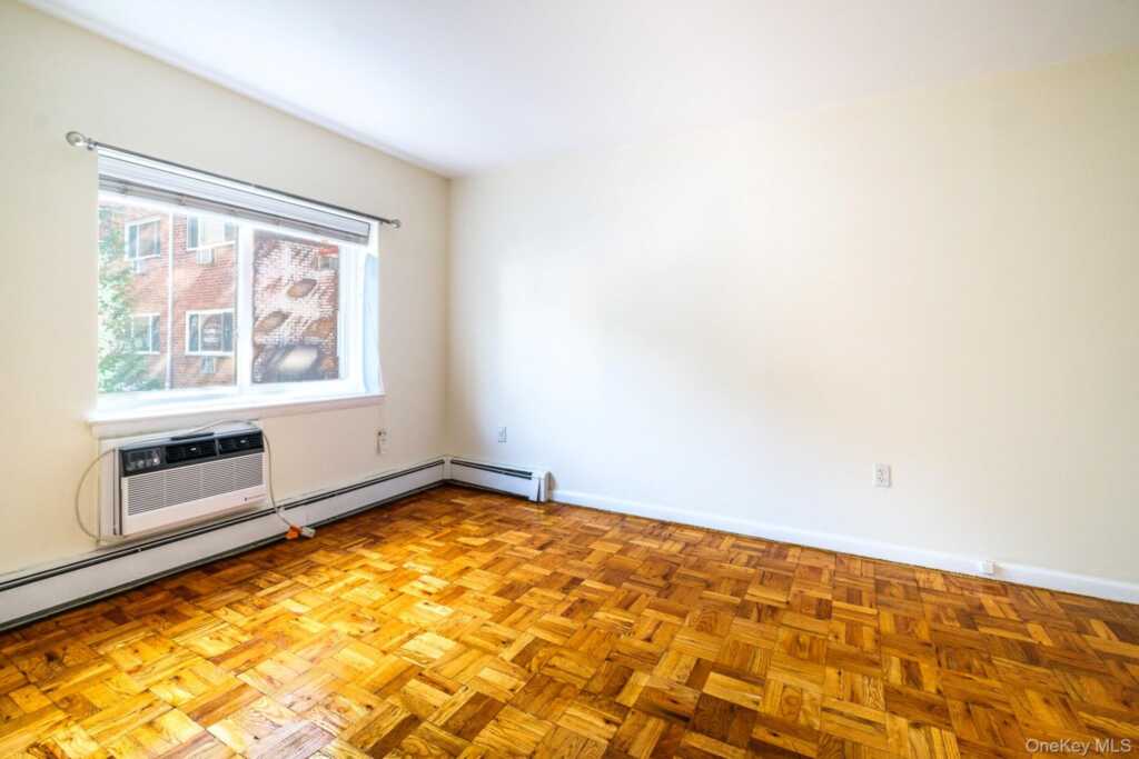 838 Pelhamdale Avenue, Unit #1I, New Rochelle, NY 10801 - Photo 11 of 17