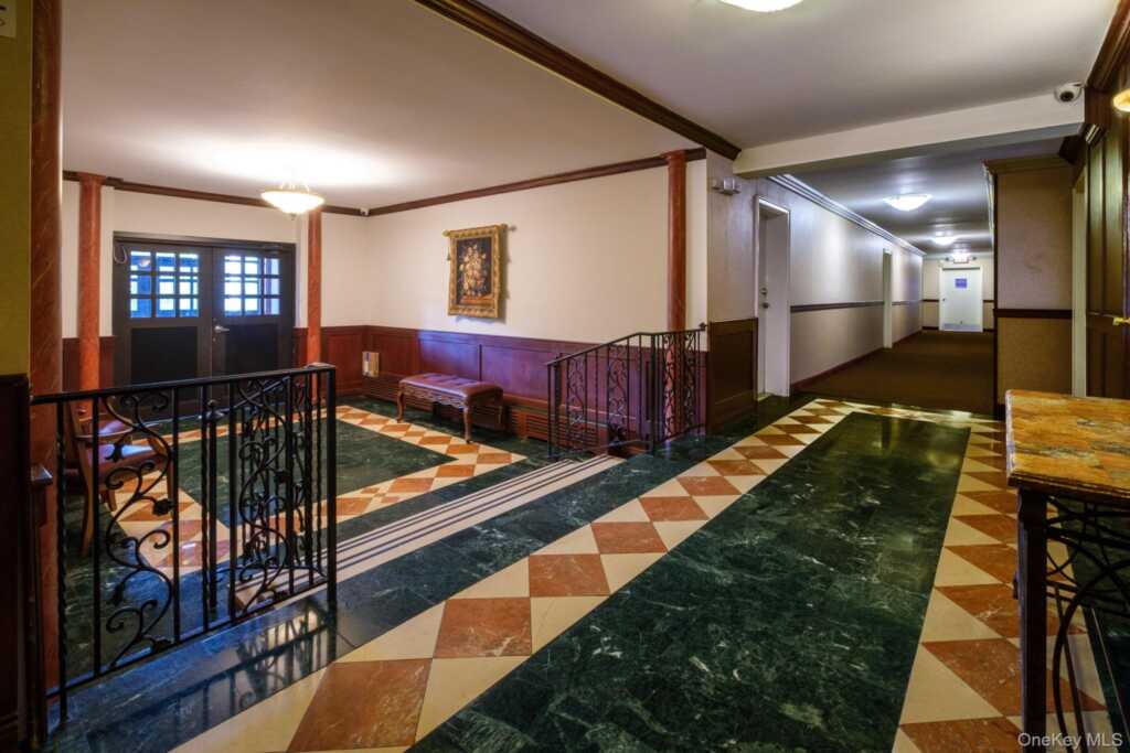 838 Pelhamdale Avenue, Unit #1I, New Rochelle, NY 10801 - Photo 14 of 17
