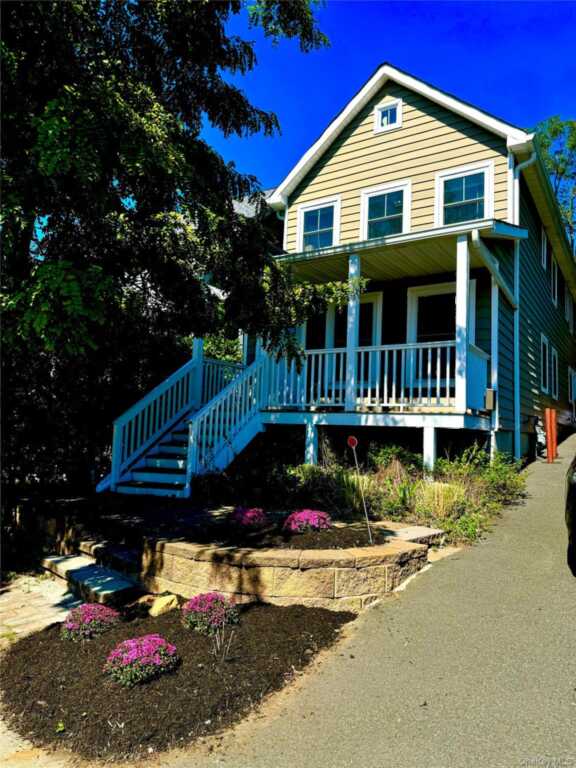 282 High Avenue, Nyack, NY 10960 - Photo 2 of 22