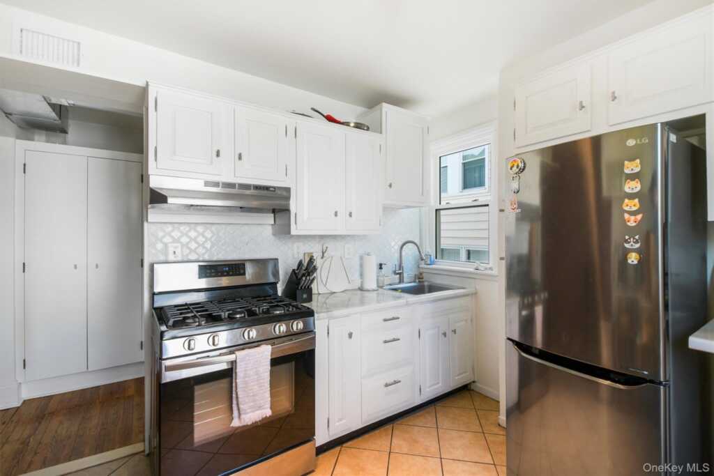 1 Bayview Avenue, New Rochelle, NY 10801 - Photo 38 of 50