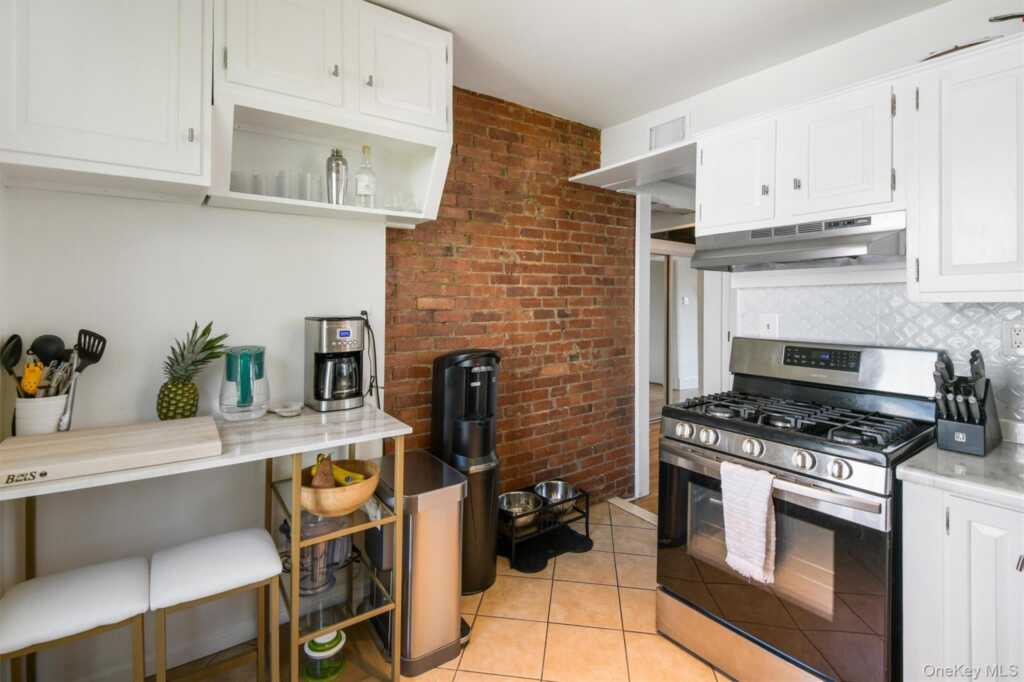 1 Bayview Avenue, New Rochelle, NY 10801 - Photo 39 of 50