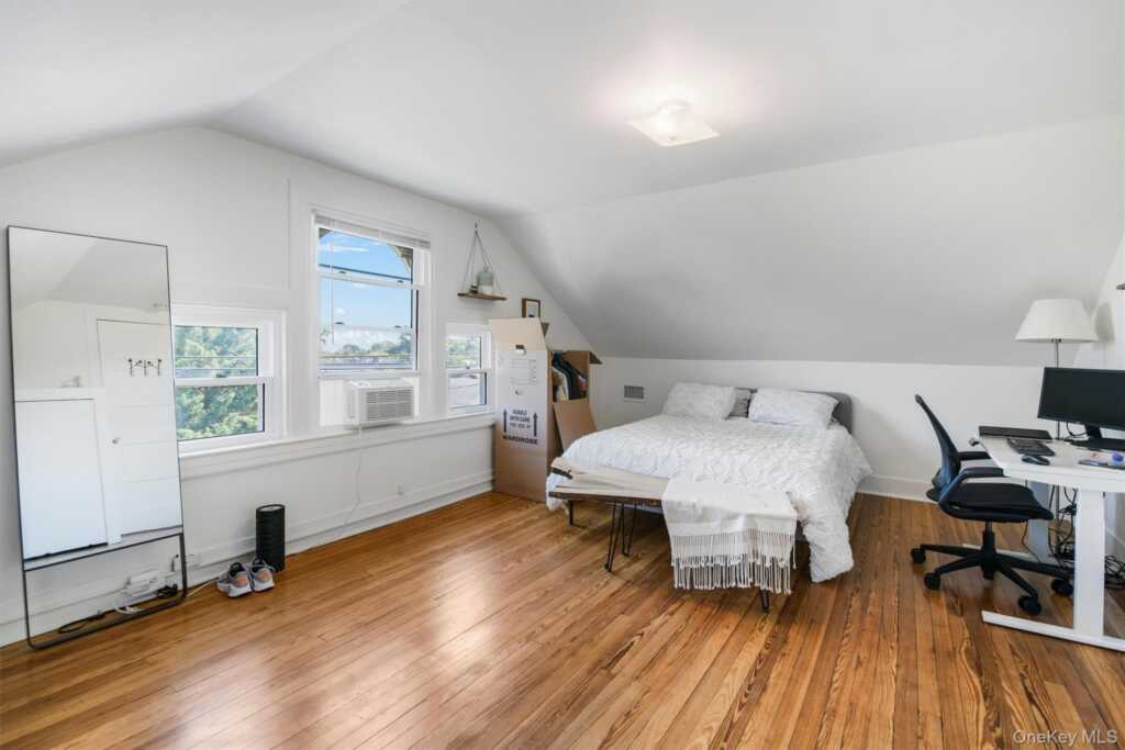 1 Bayview Avenue, New Rochelle, NY 10801 - Photo 41 of 50