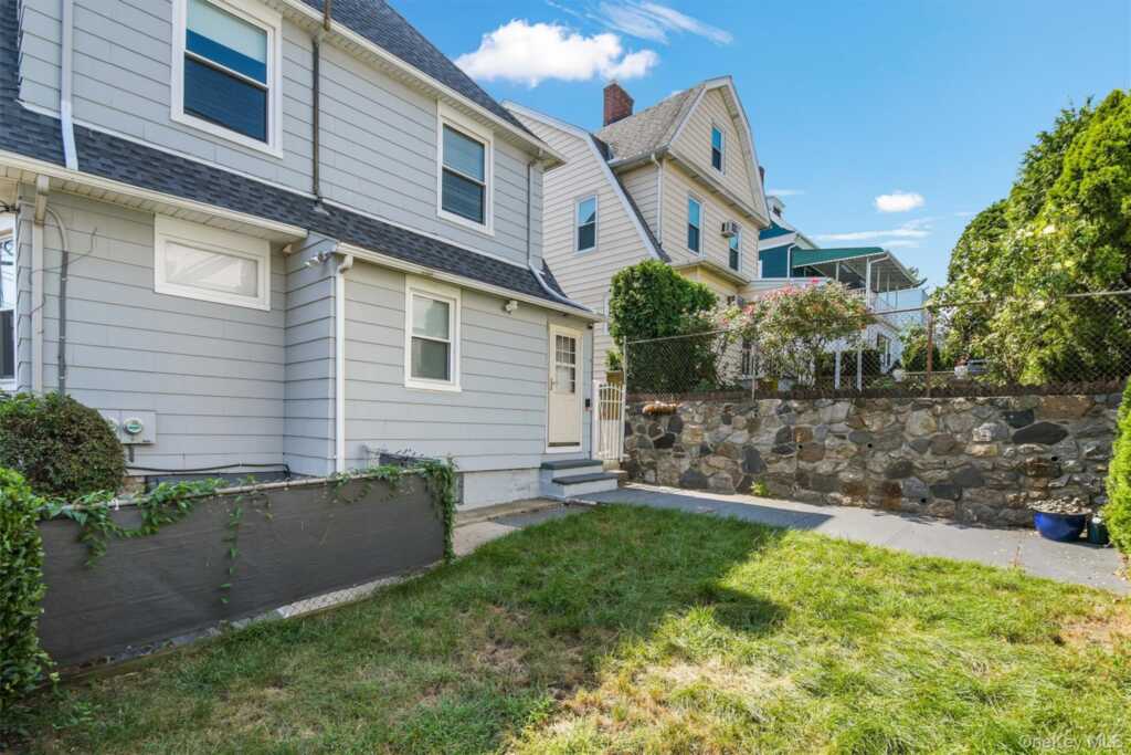 1 Bayview Avenue, New Rochelle, NY 10801 - Photo 47 of 50