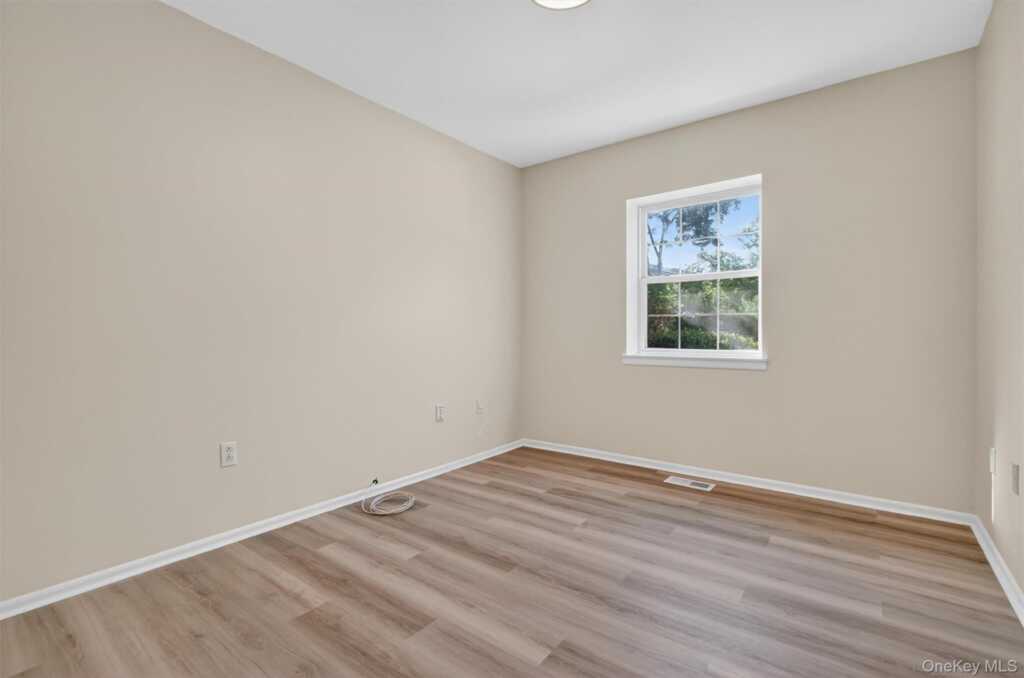 10-12 Chestnut Street, Unit #A202, Suffern, NY 10901 - Photo 17 of 30