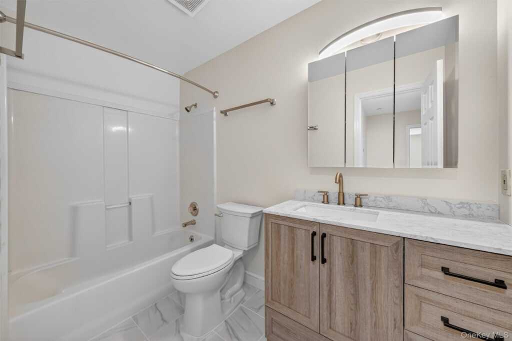 10-12 Chestnut Street, Unit #A202, Suffern, NY 10901 - Photo 22 of 30