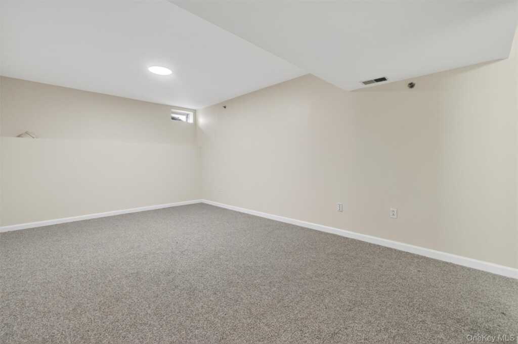 10-12 Chestnut Street, Unit #A202, Suffern, NY 10901 - Photo 23 of 30