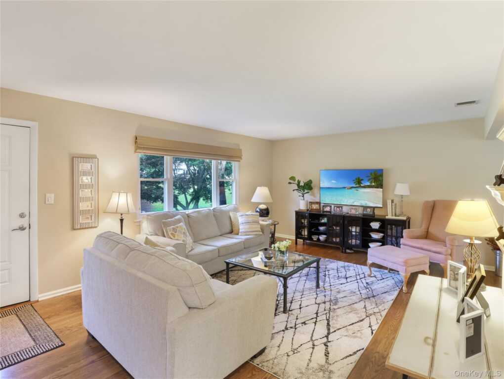 48 Eberling Drive, New City, NY 10956 - Photo 7 of 34