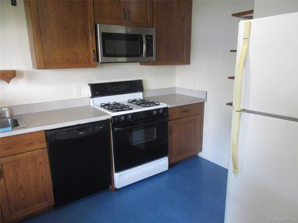 66 S Franklin Street, Nyack, NY 10960 - Photo 7 of 17