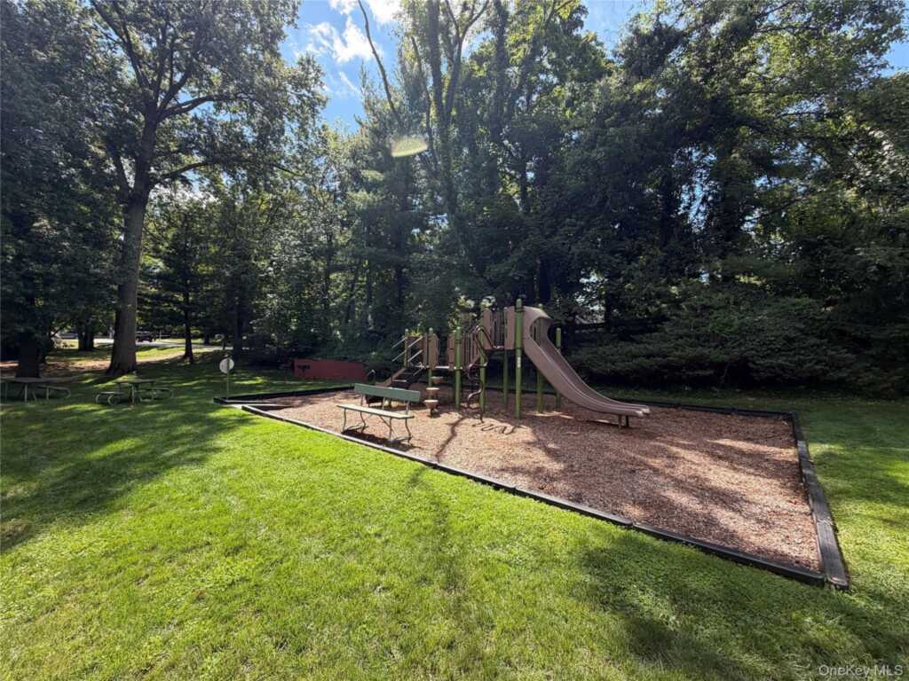 125 Central Avenue, Unit #C9, Rye, NY 10580 - Photo 22 of 23