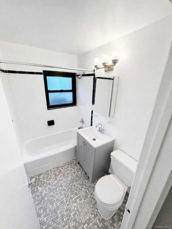 125 Central Avenue, Unit #C9, Rye, NY 10580 - Photo 32 of 34