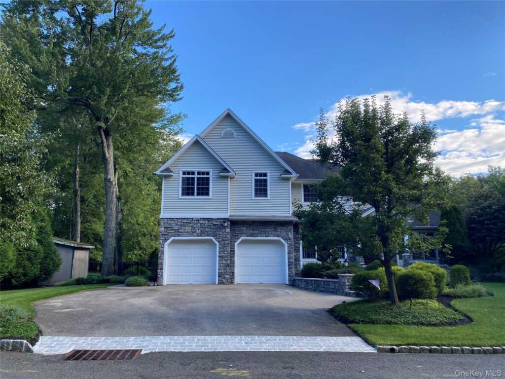 182 Elizabeth Street, Pearl River, NY 10965 - Photo 37 of 38