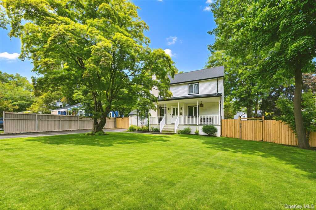 35 Grandview Avenue, Nanuet, NY 10954