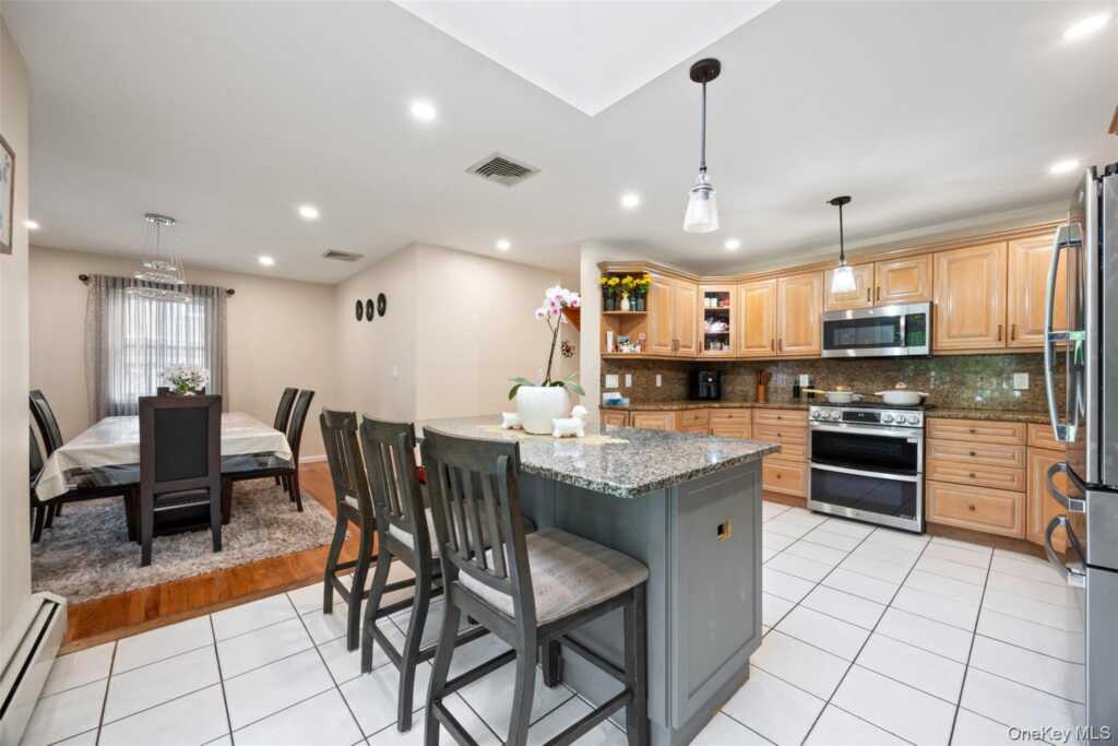 35 Grandview Avenue, Nanuet, NY 10954 - Photo 10 of 38