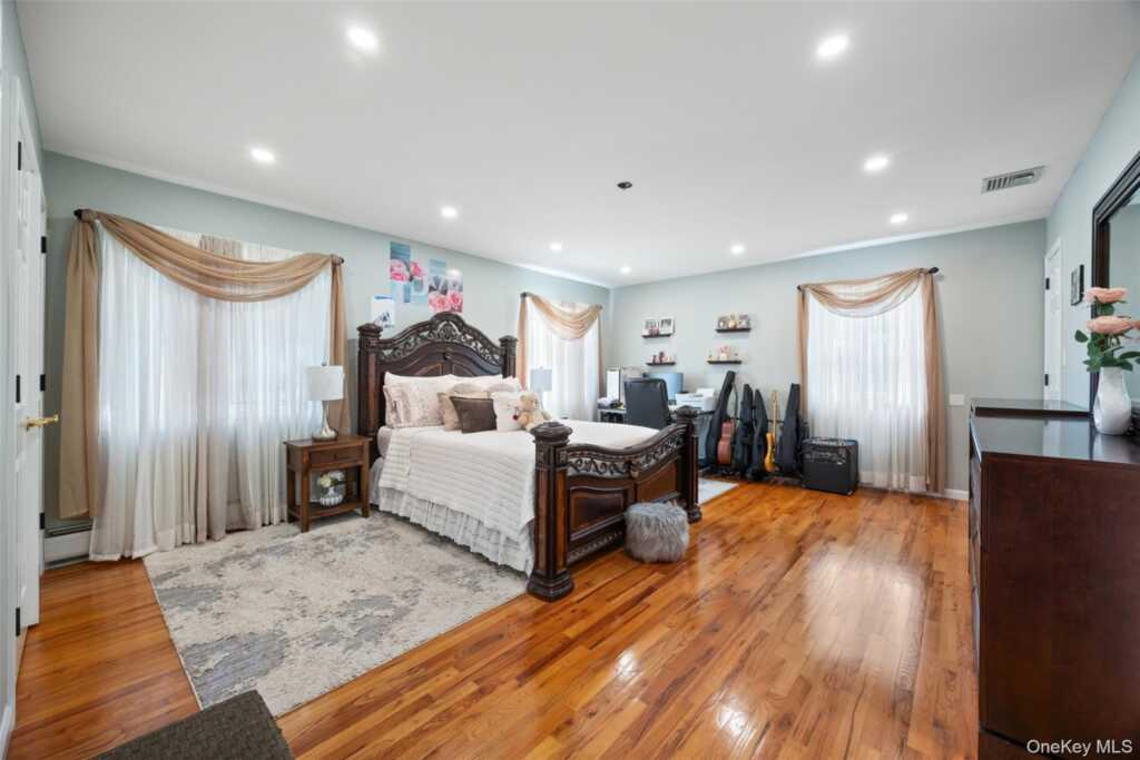 35 Grandview Avenue, Nanuet, NY 10954 - Photo 13 of 38