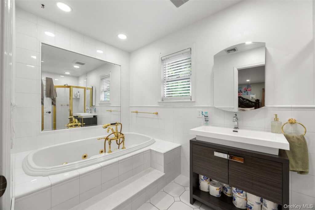 35 Grandview Avenue, Nanuet, NY 10954 - Photo 15 of 38