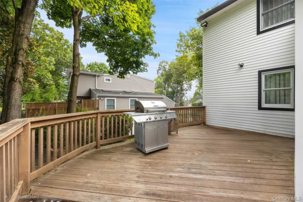 35 Grandview Avenue, Nanuet, NY 10954 - Photo 34 of 38