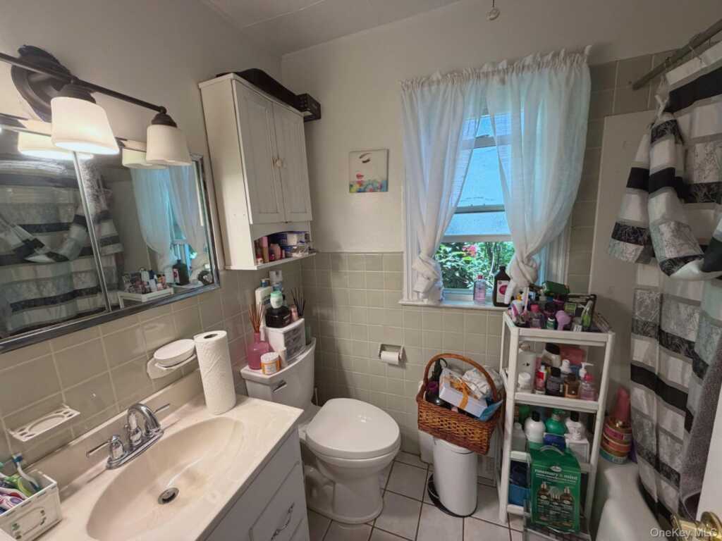 286 Eastchester Road, New Rochelle, NY 10801 - Photo 12 of 21