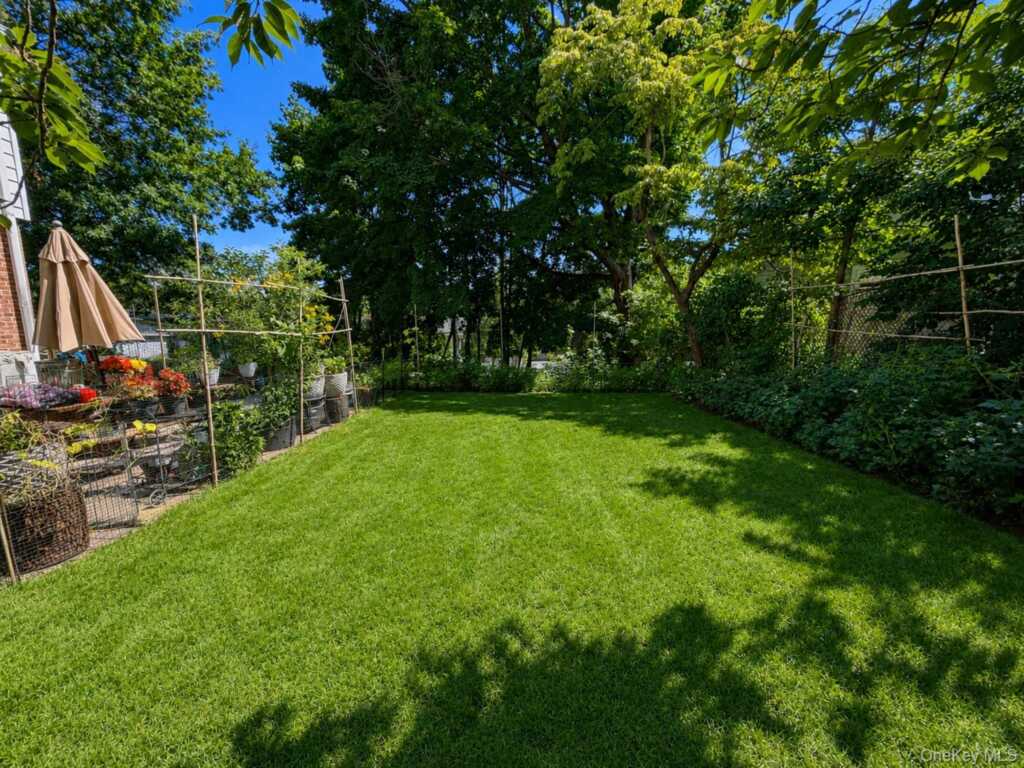 286 Eastchester Road, New Rochelle, NY 10801 - Photo 18 of 21
