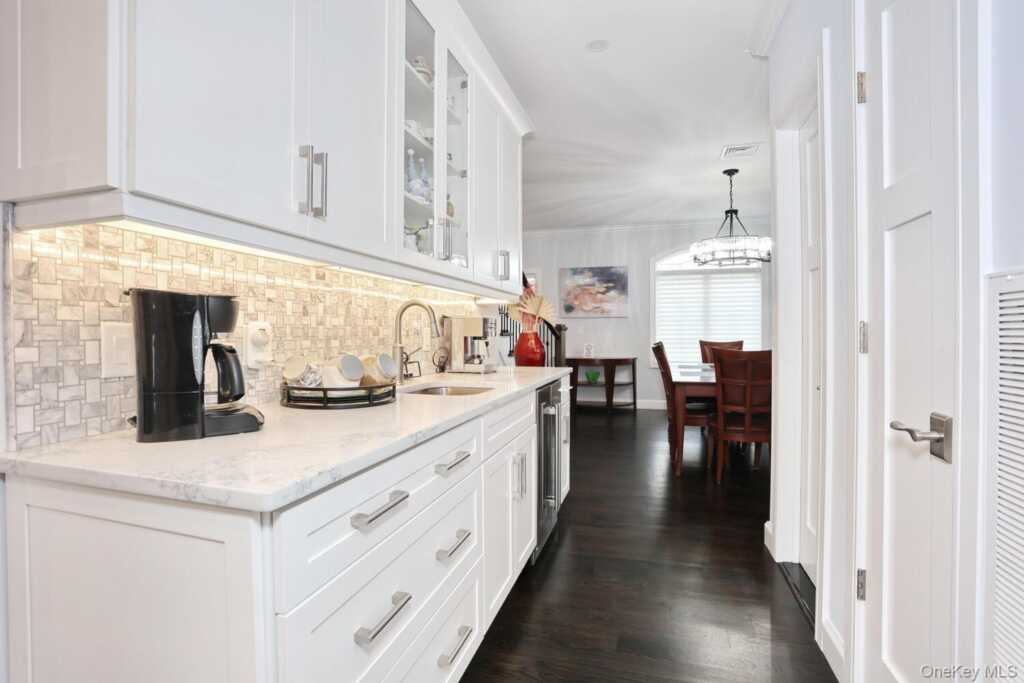 75 Campbell Avenue, Suffern, NY 10901 - Photo 18 of 50